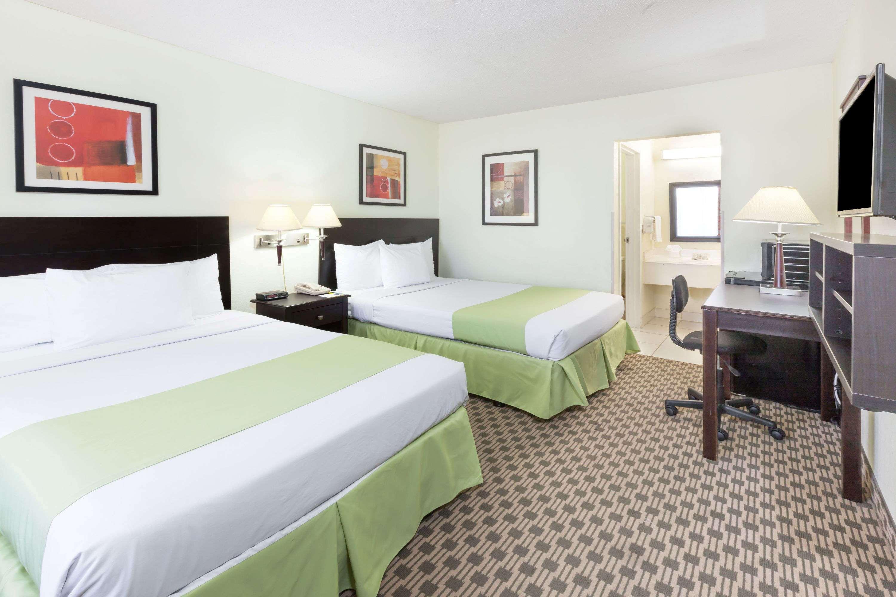 Days Inn By Wyndham Irving Grapevine Dfw Airport North Bagian luar foto