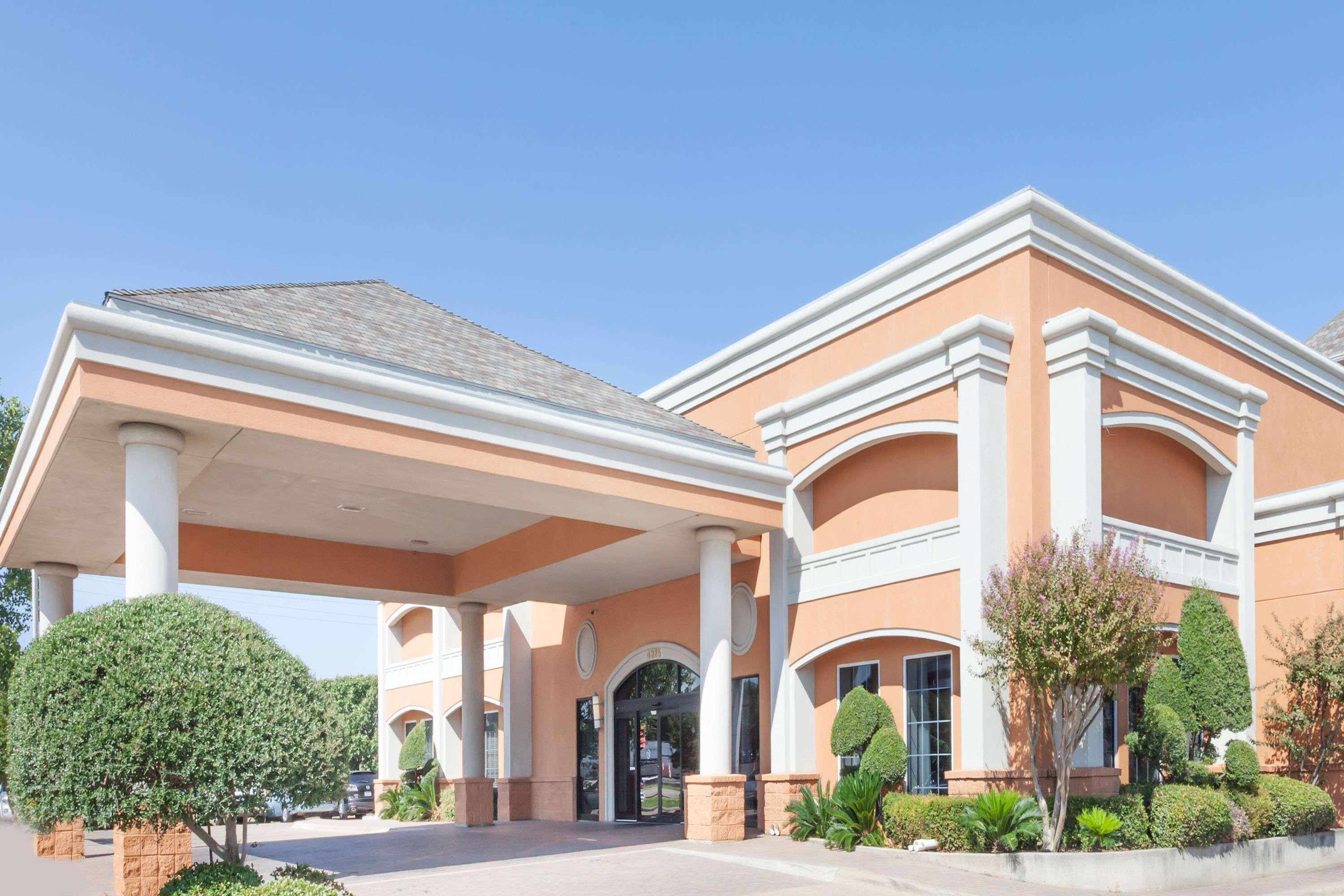 Days Inn By Wyndham Irving Grapevine Dfw Airport North Bagian luar foto