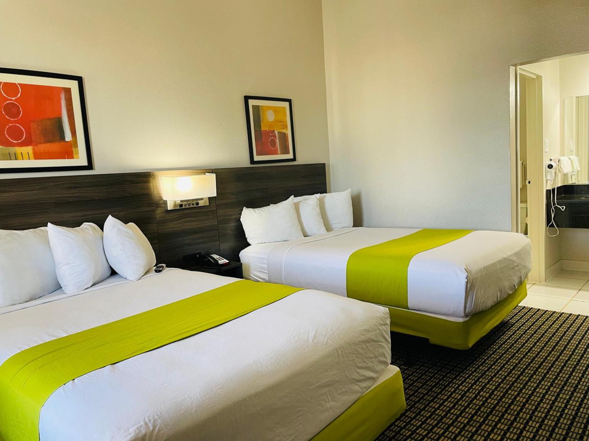 Days Inn By Wyndham Irving Grapevine Dfw Airport North Bagian luar foto