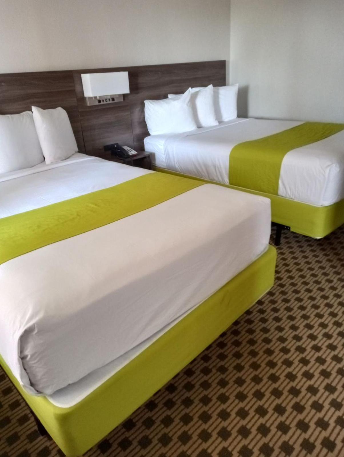 Days Inn By Wyndham Irving Grapevine Dfw Airport North Bagian luar foto