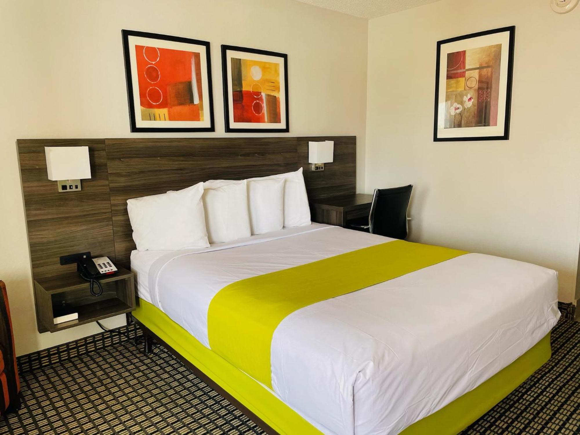 Days Inn By Wyndham Irving Grapevine Dfw Airport North Bagian luar foto